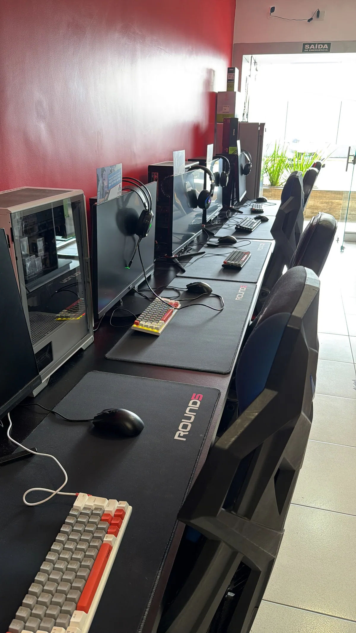 Arena Corujão VGamer Sorocaba - 10 PCs gamer pra eventos noturnos